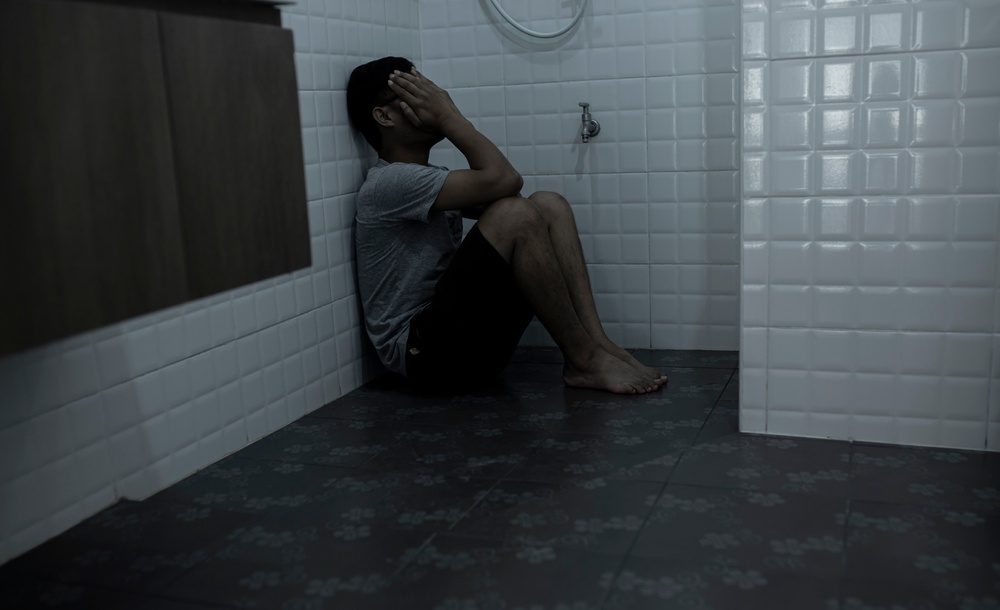 drinking-rubbing-alcohol-dangers